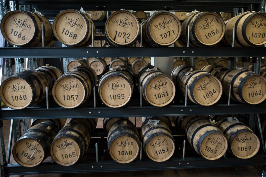 Drams & More zeigt die St. Kilian Distilllers Kundenfässer